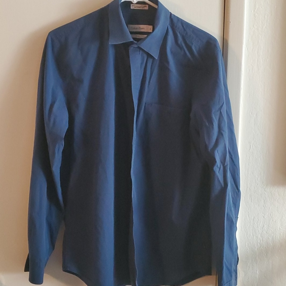 Long sleeve button down dress shirt